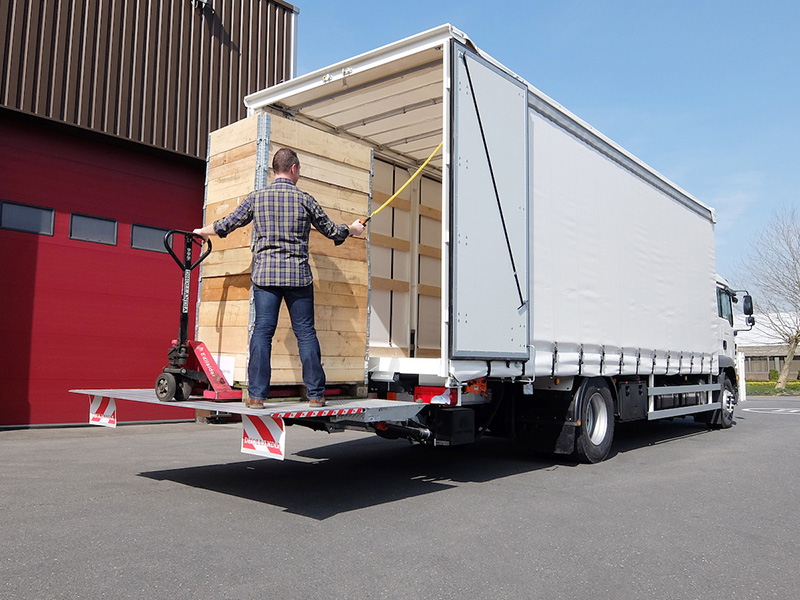 Out of hours provision keeps Dhollandia customers moving
